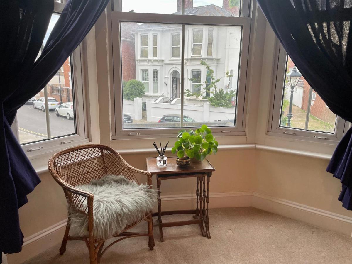 Southsea Retreat Apartment ภายนอก รูปภาพ